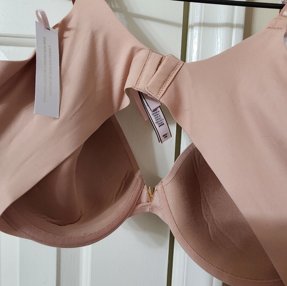 38DD new bra - Picture 3 of 5